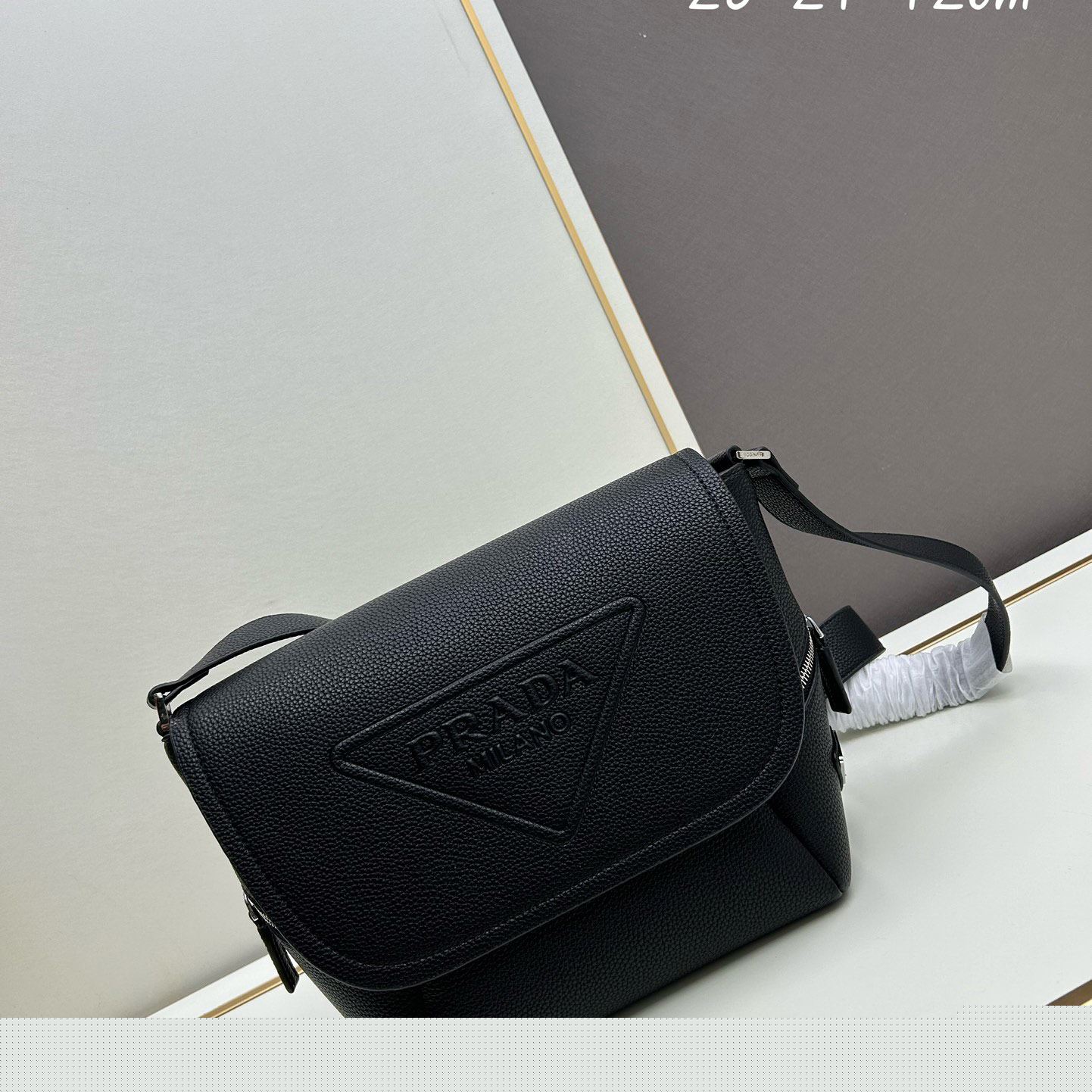 Pra*a top handle bags